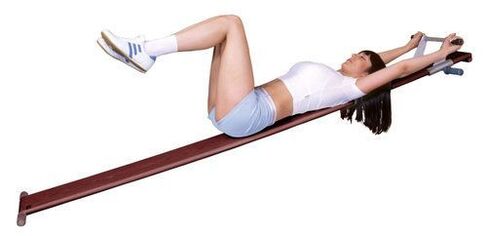 Máquinas de ejercicio para el tratamiento de la osteocondrosis en casa.